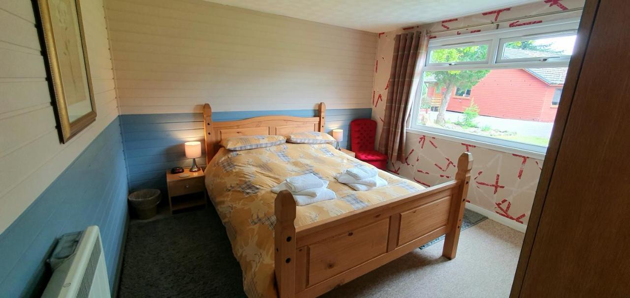 Torcroft Lodges Drumnadrochit Esterno foto