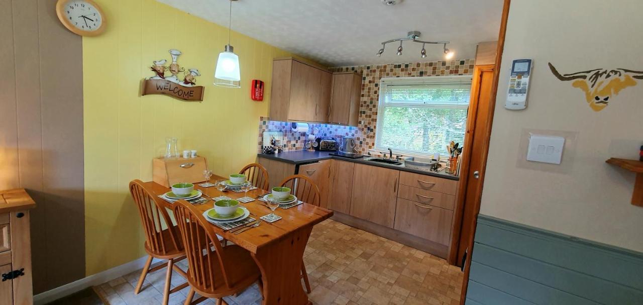 Torcroft Lodges Drumnadrochit Esterno foto